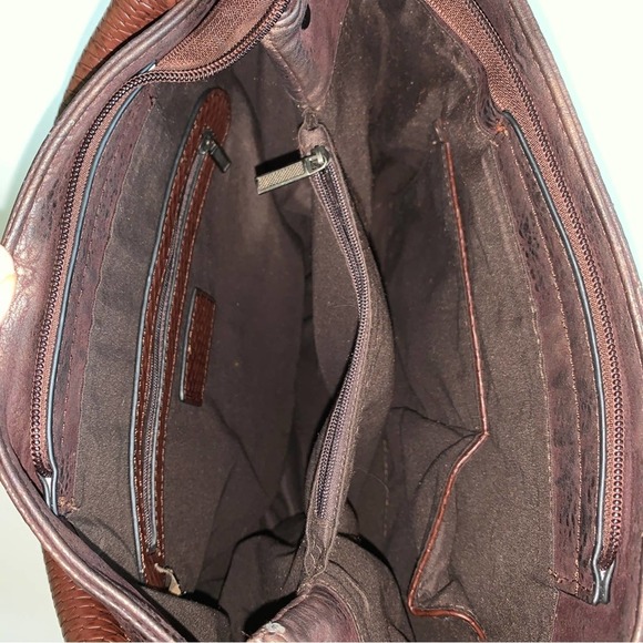 Elegant Brown Leather Tote Bag - Picture 9 of 12